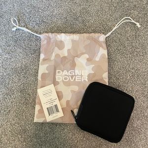 Dagne Dover Arlo Tech Organizer